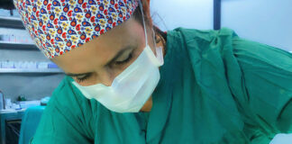 Silikon boyutundan memnun kalınmaması nedeniyle ikincil meme büyütme ameliyatı planlaması ikincil meme büyütme